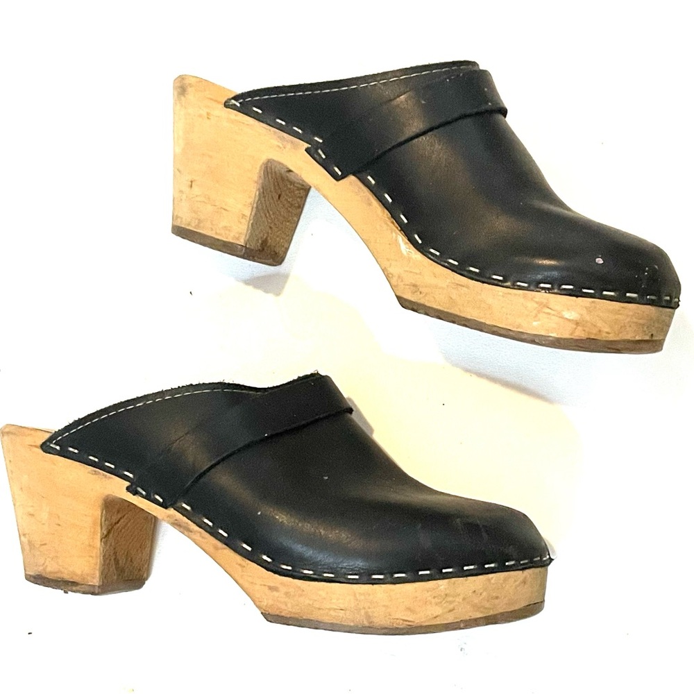 Lotta from Stockholm black clogs. Size 38.